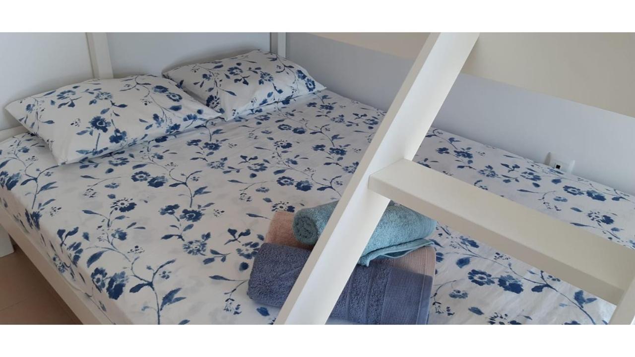 Appartement Joiebre à Sant Jaume d'Enveja Extérieur photo